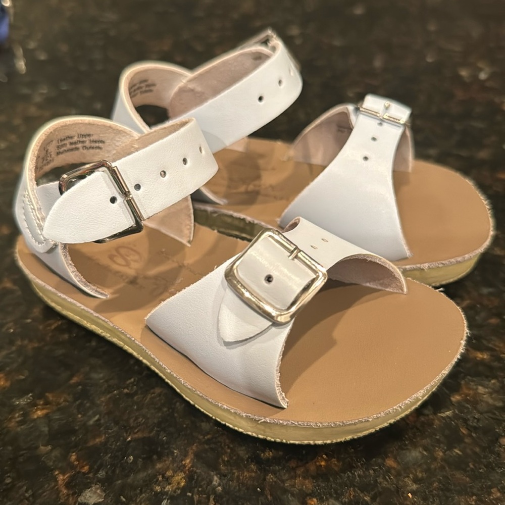 Surfer spot leather sandals